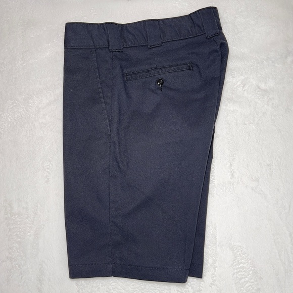 Dickies Slim Fit Shorts 11” Size 32 Flex Black Cell Phone Pocket Seldomly Worn! - Picture 3 of 15